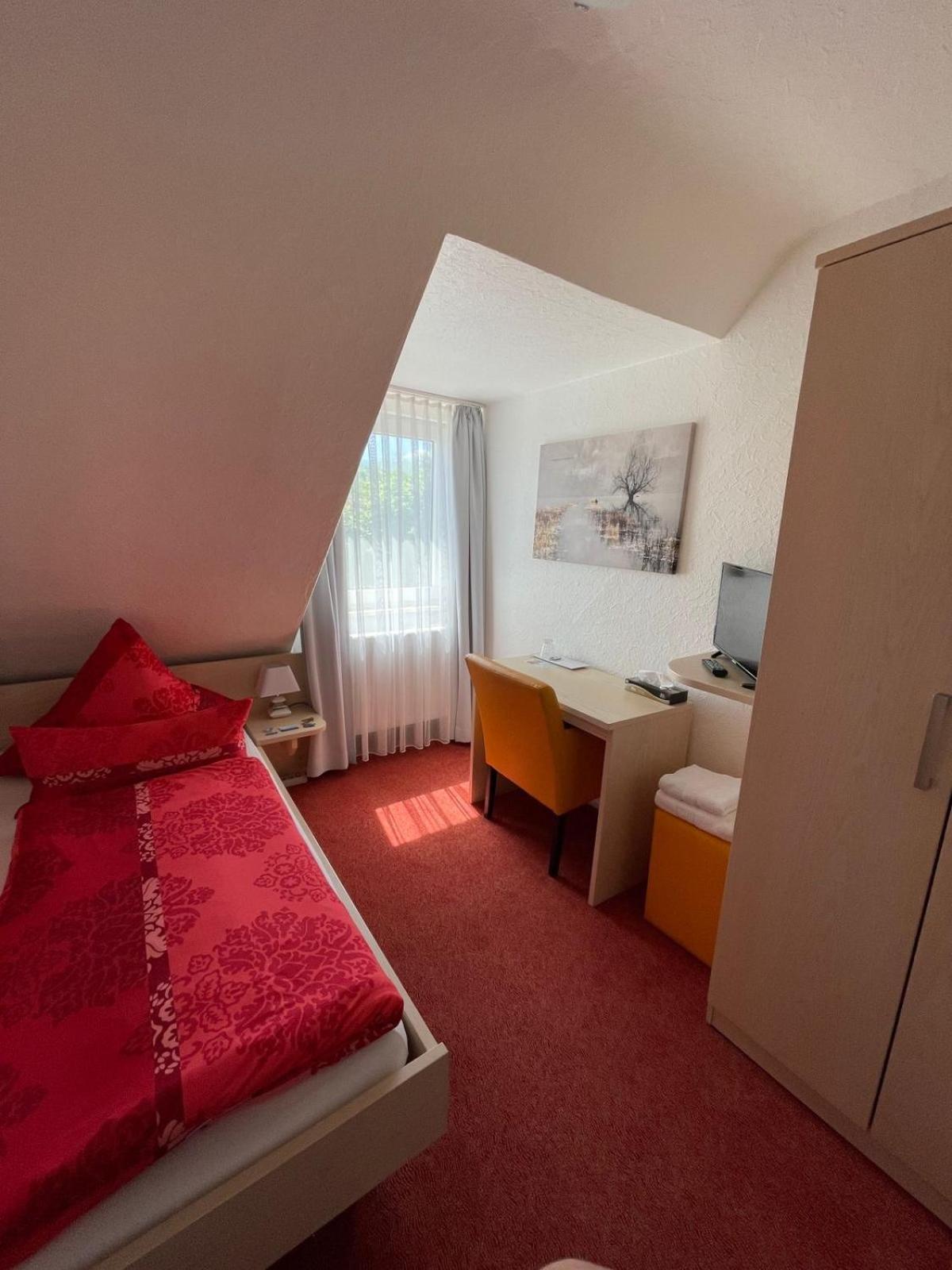 Hotel Pension Haus Talblick Edersee Hemfurth-Edersee ภายนอก รูปภาพ