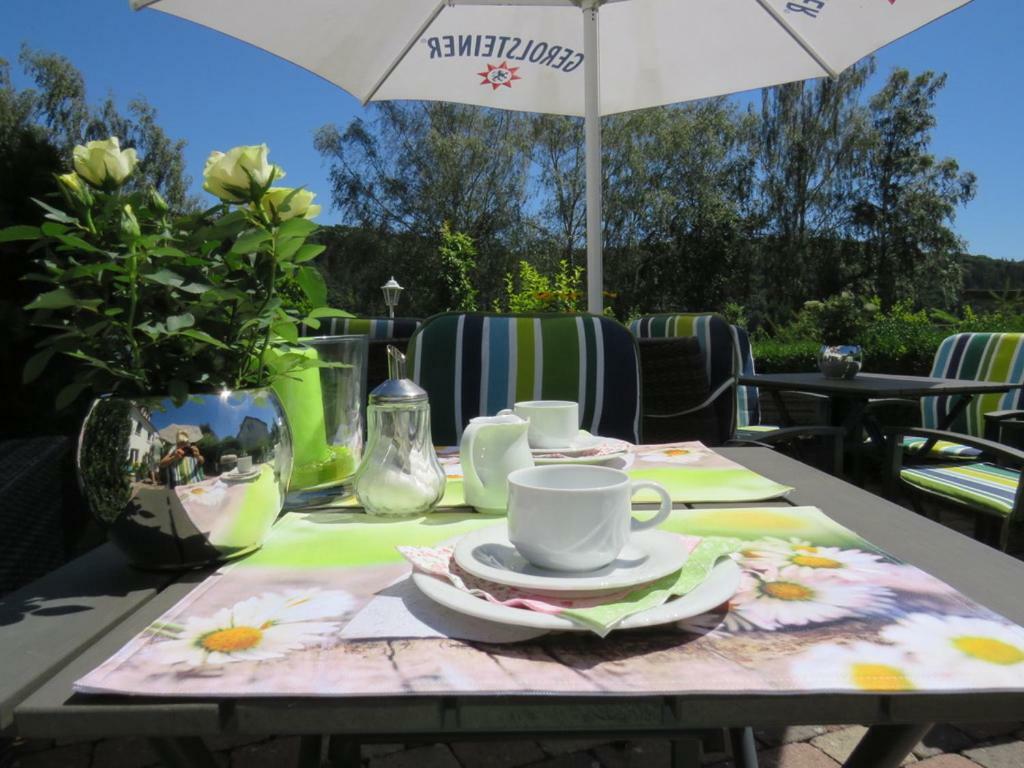 Hotel Pension Haus Talblick Edersee Hemfurth-Edersee ภายนอก รูปภาพ
