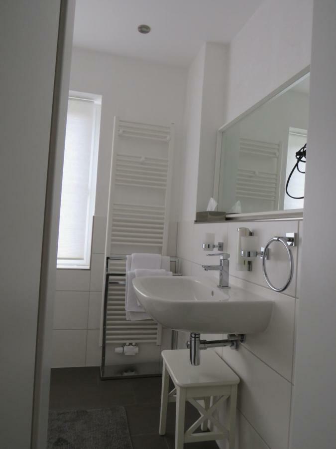 Hotel Pension Haus Talblick Edersee Hemfurth-Edersee ภายนอก รูปภาพ